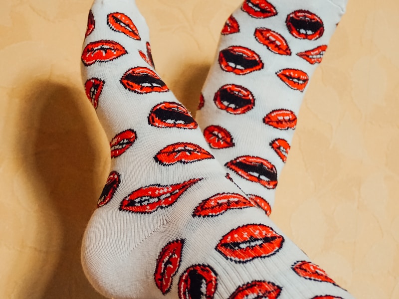 PlayStation 5 Ρ Π΄Π²ΡΠΌΡ Π³Π΅ΠΉΠΌΠΏΠ°Π΄Π°ΠΌΠΈ ΠΈ ΠΈΠ³ΡΠ°ΠΌΠΈ